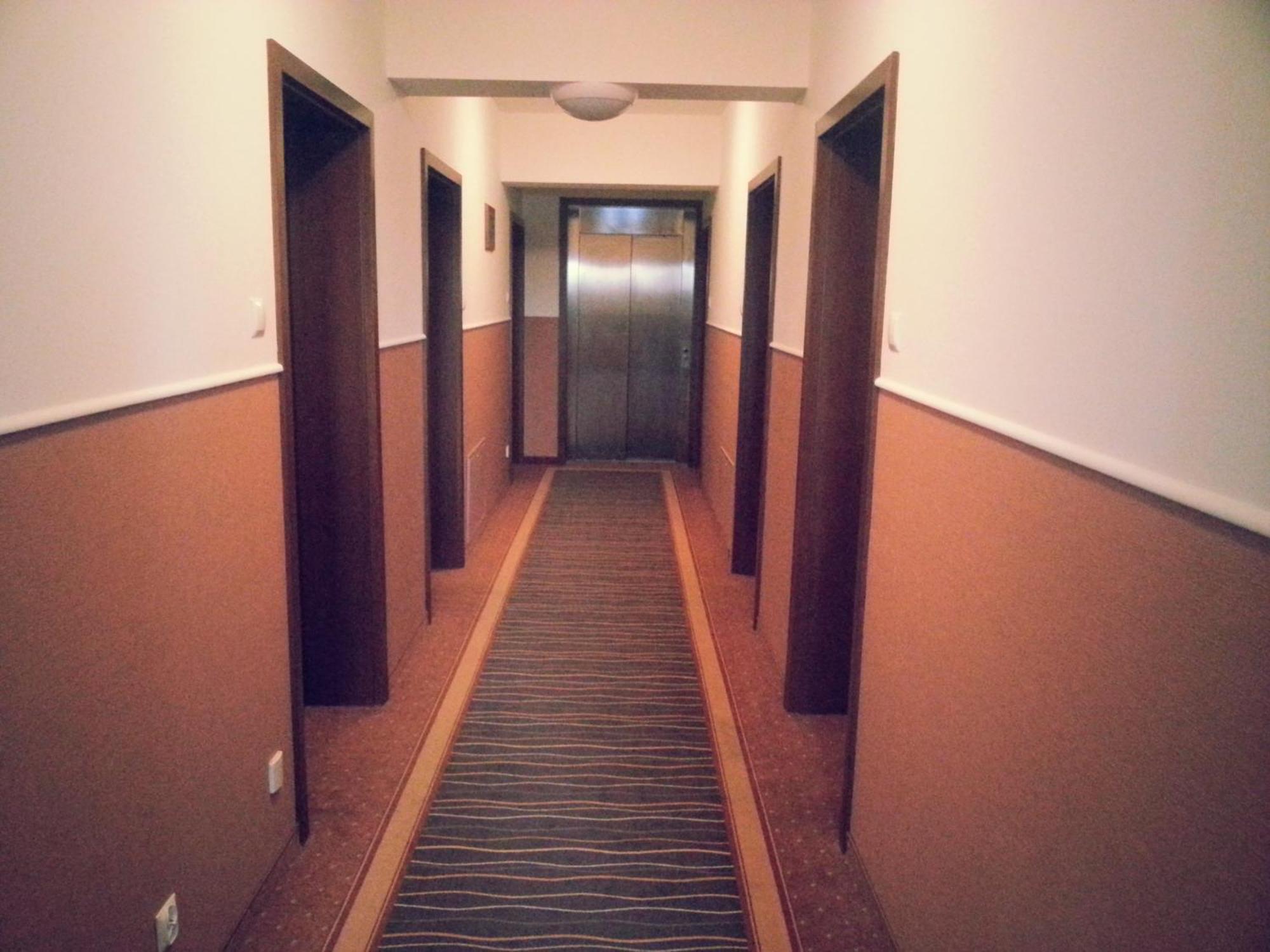 Hotel Trojka Przemyśl Kültér fotó